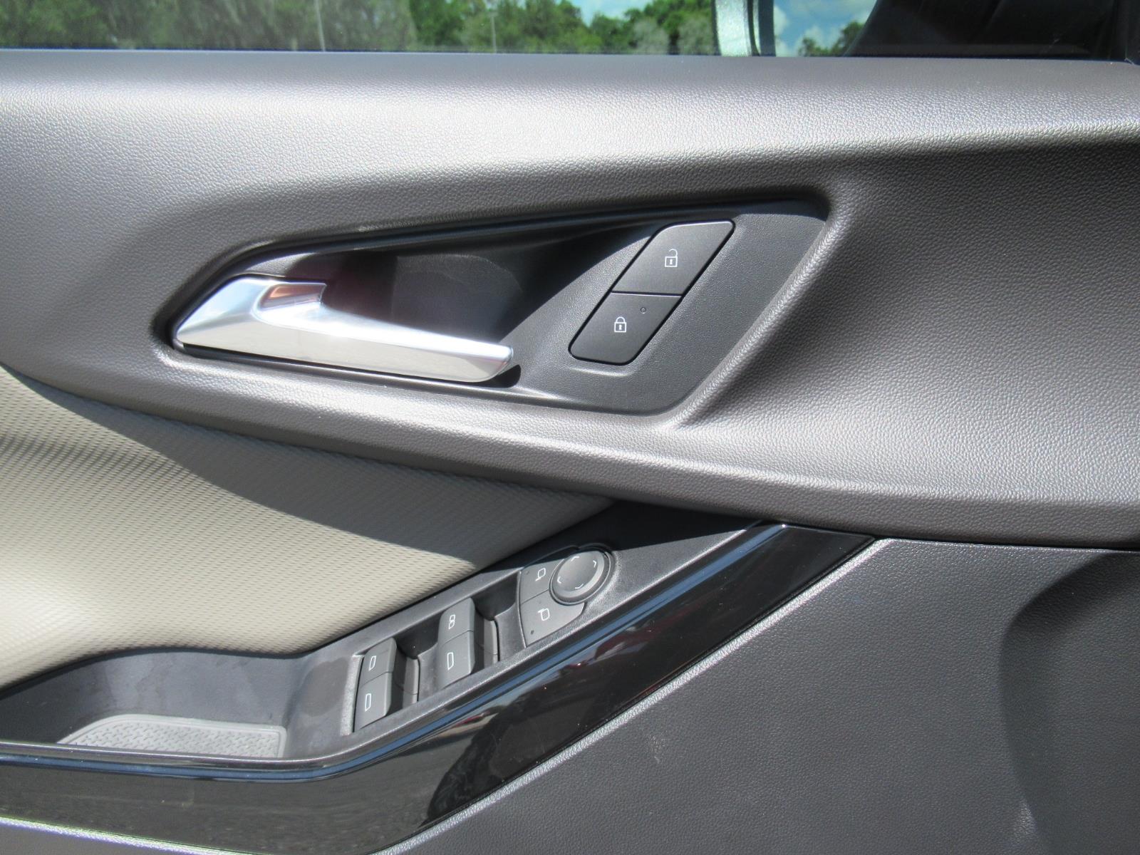 2027 Chevrolet Equinox LT - Photo 23