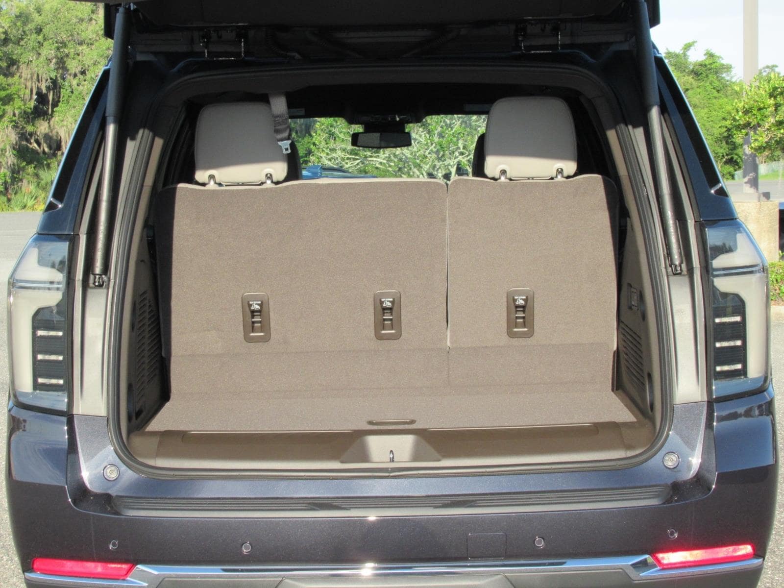 2026 Chevrolet Tahoe LT - Photo 35