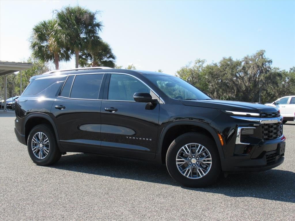 New 2025 Chevrolet Traverse LT SUV