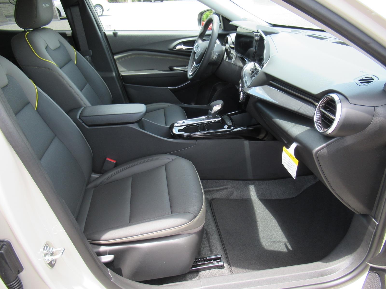 2026 Chevrolet Trax Activ - Photo 10