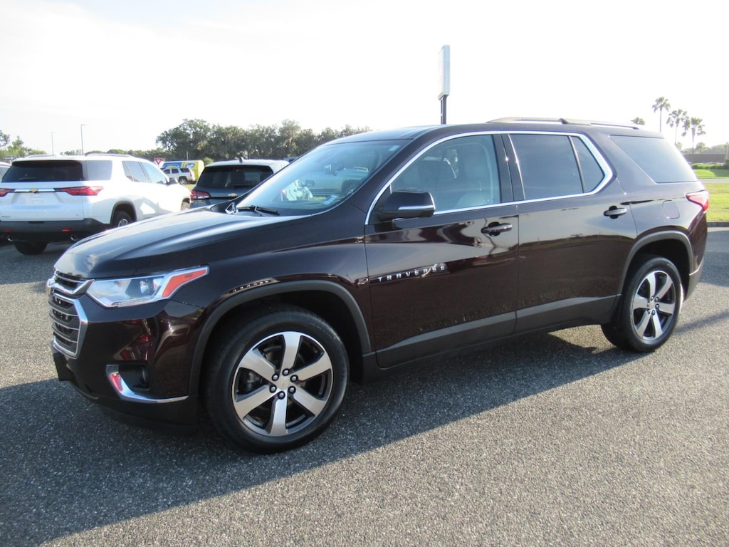 Used 2021 Chevrolet Traverse LT Leather SUV
