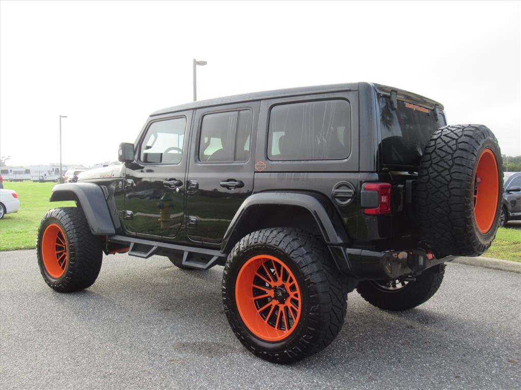 2023 Jeep Wrangler Sahara photo 4