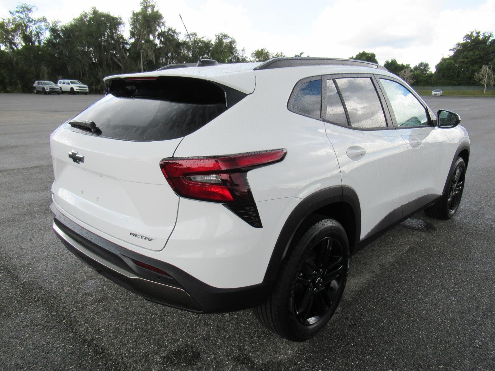 2026 Chevrolet Trax Activ - Photo 8