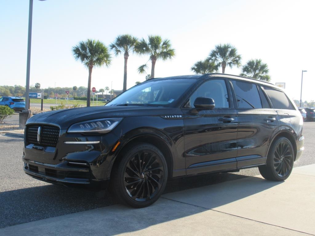 2023 Lincoln Aviator Reserve photo 3