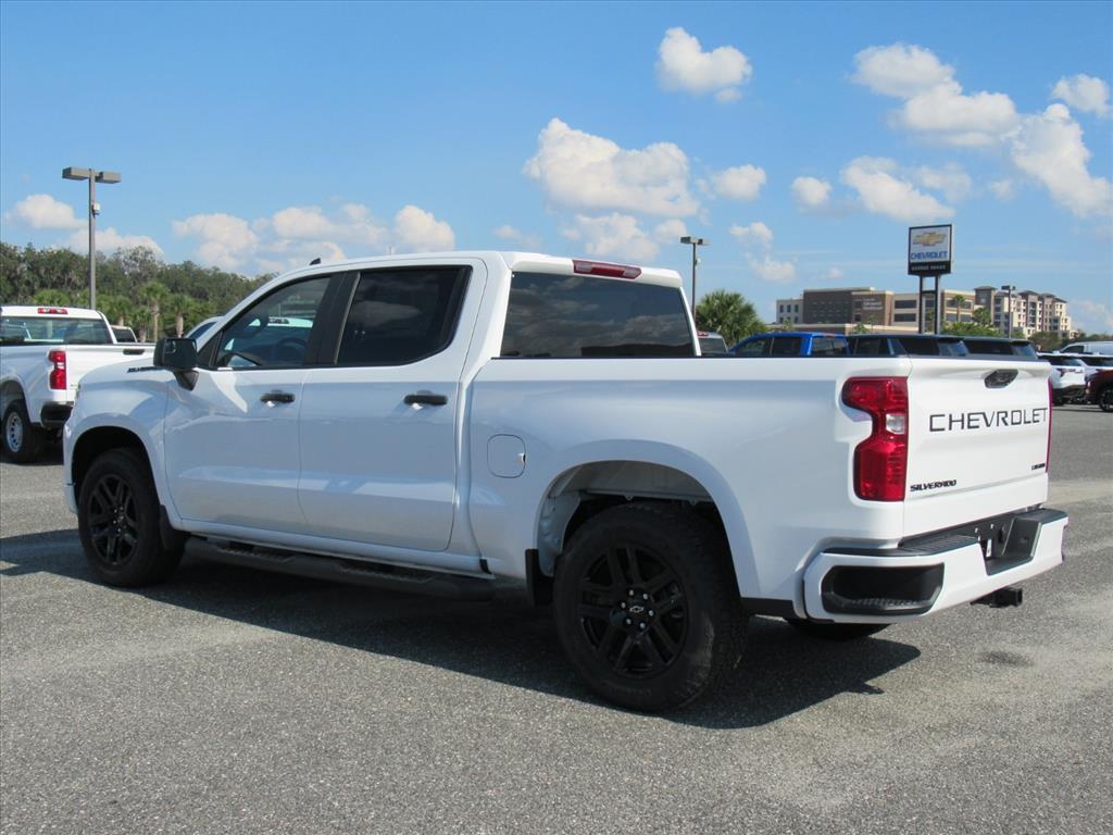 2026 Chevrolet Silverado 1500 Custom photo 3