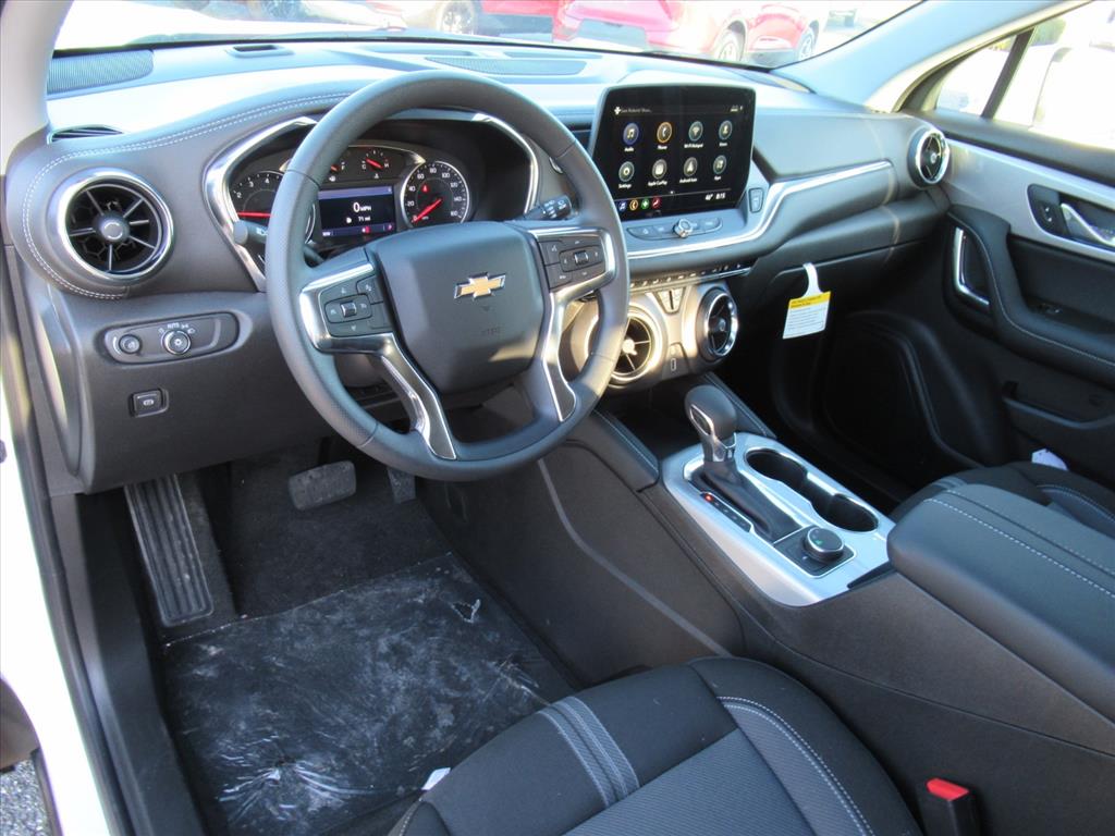 2025 Chevrolet Blazer 2LT - Photo 14