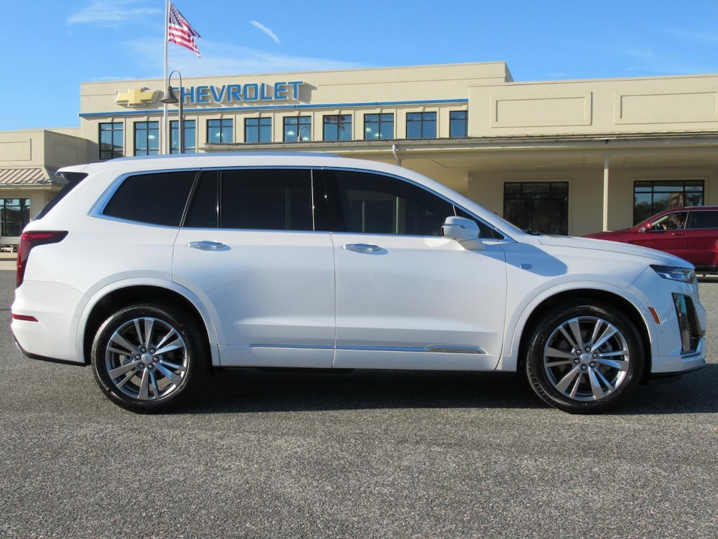 Used 2025 CADILLAC XT6 Premium Luxury SUV