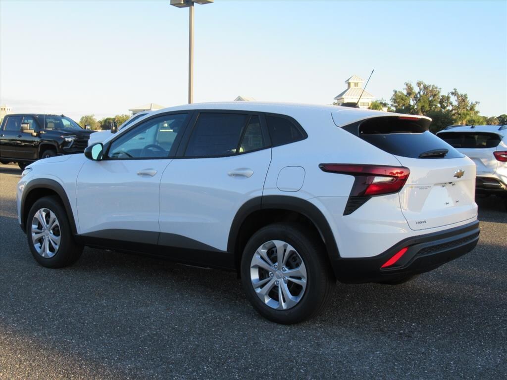 New 2026 Chevrolet Trax LS SUV