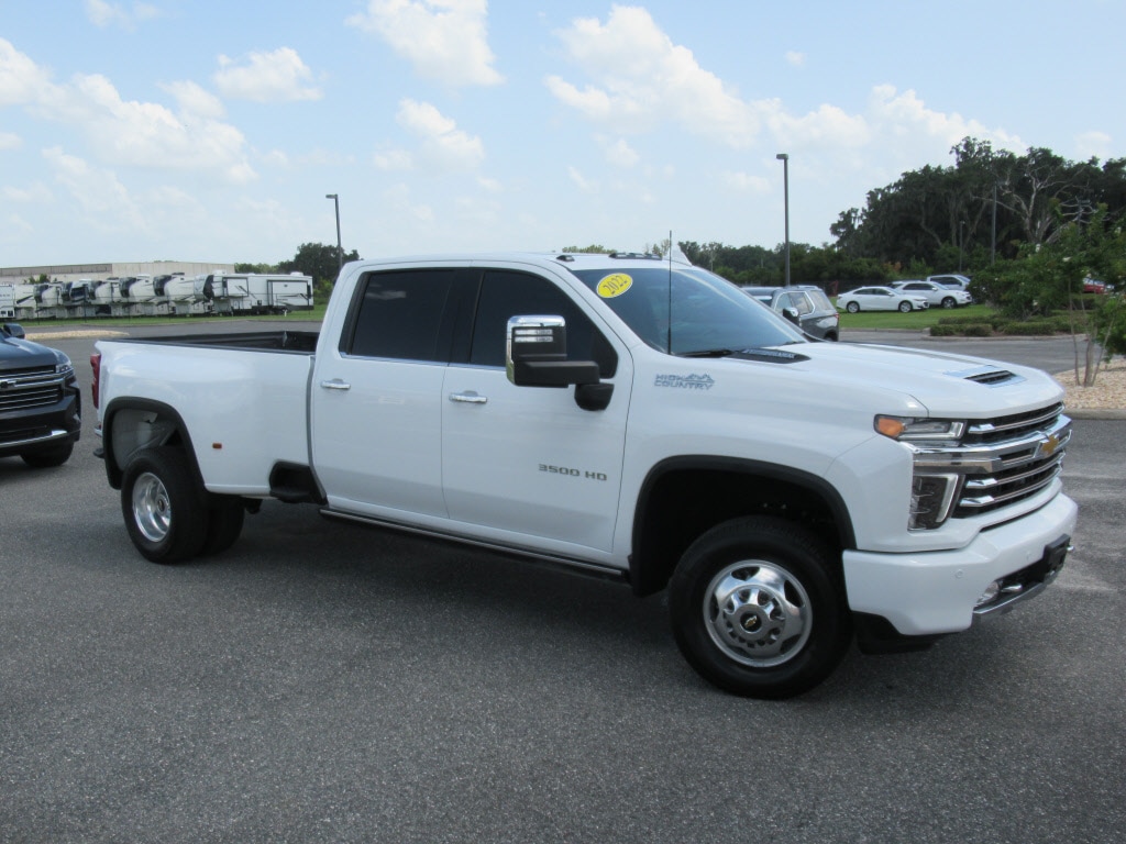 Used 2022 Chevrolet Silverado 3500HD High Country with VIN 1GC4YVEY0NF276348 for sale in Wildwood, FL