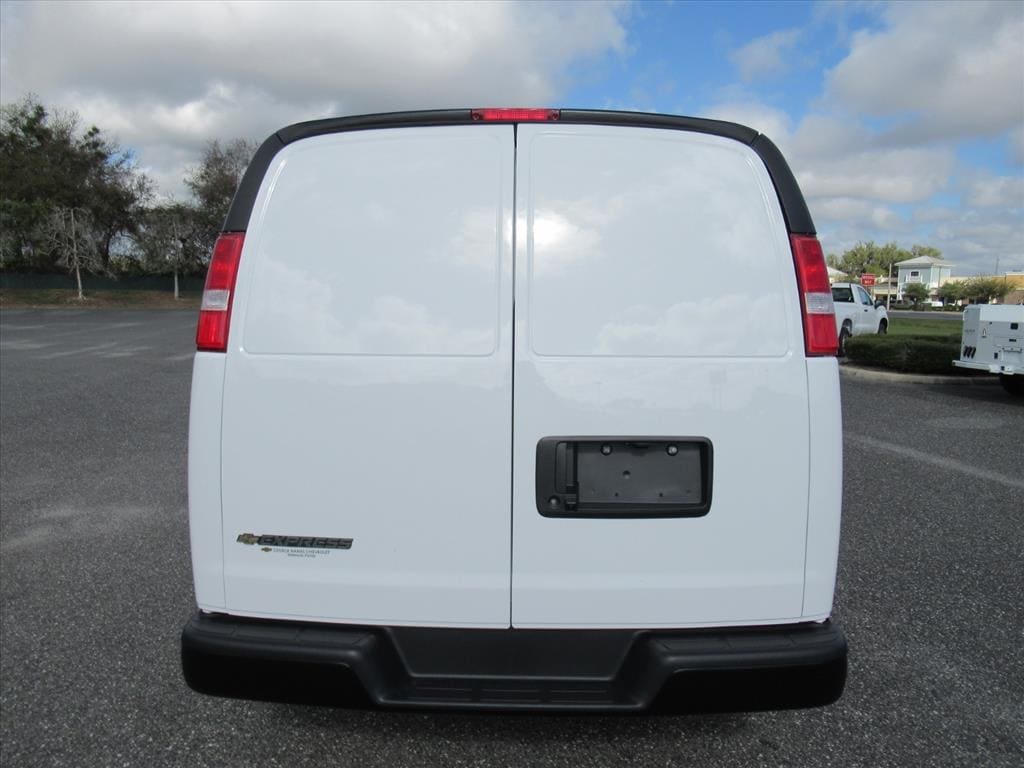 2026 Chevrolet Express Cargo Work Van - Photo 7