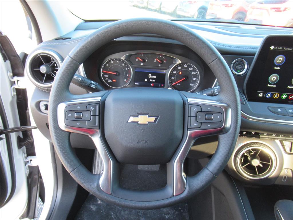 2025 Chevrolet Blazer 2LT - Photo 16