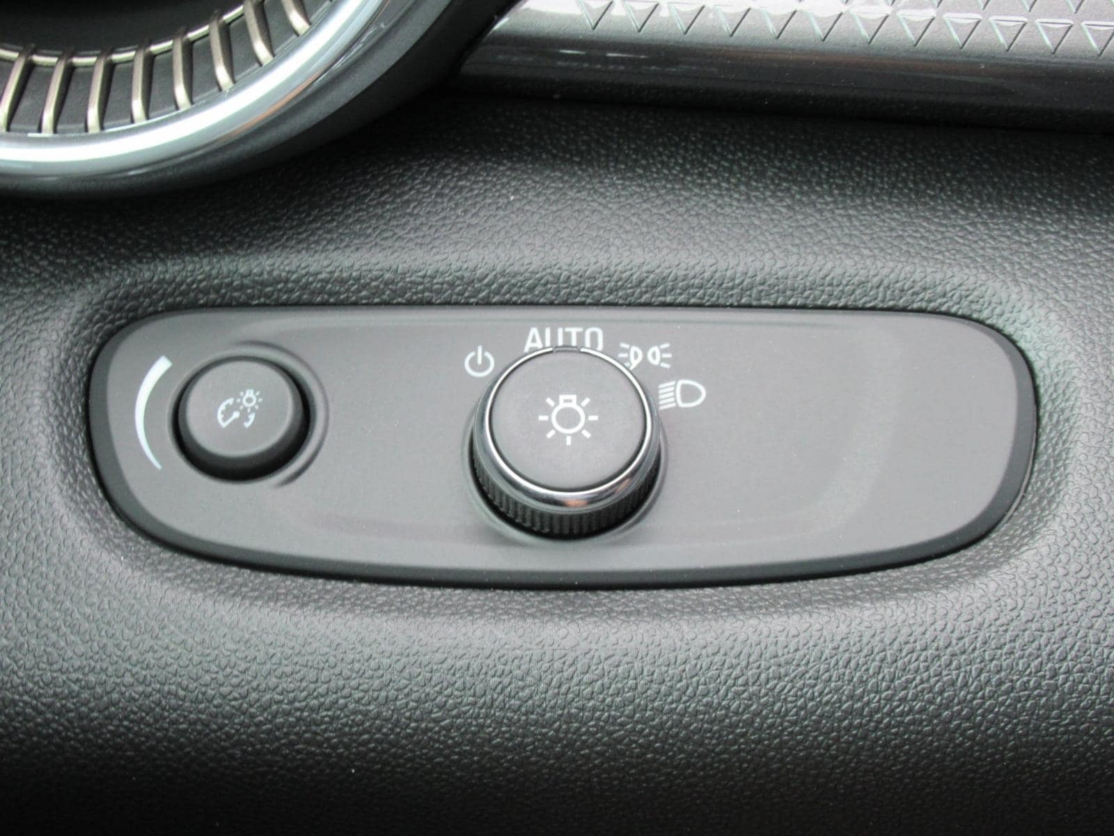 2026 Chevrolet Trax Activ - Photo 21