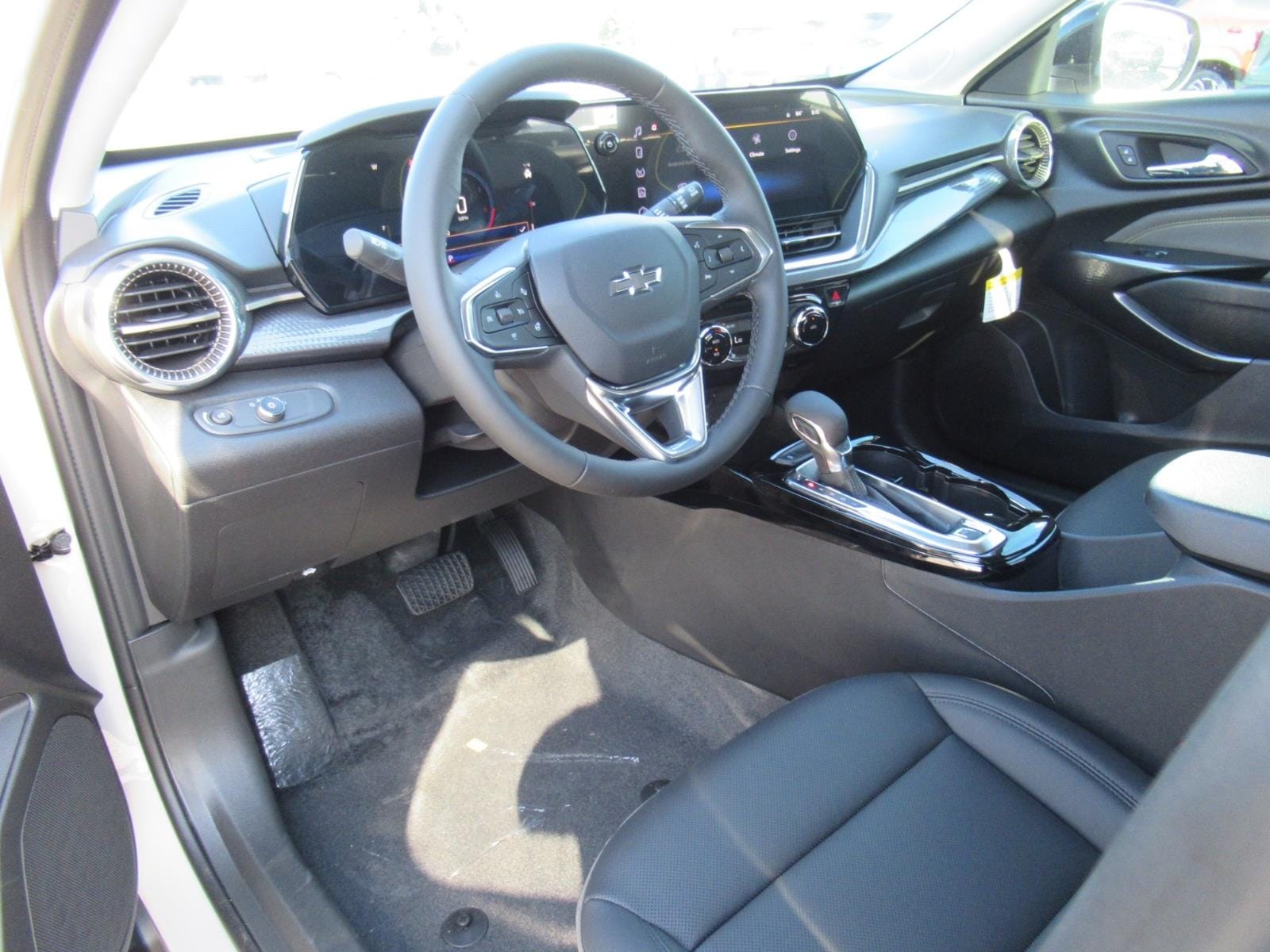 2026 Chevrolet Trax Activ - Photo 15