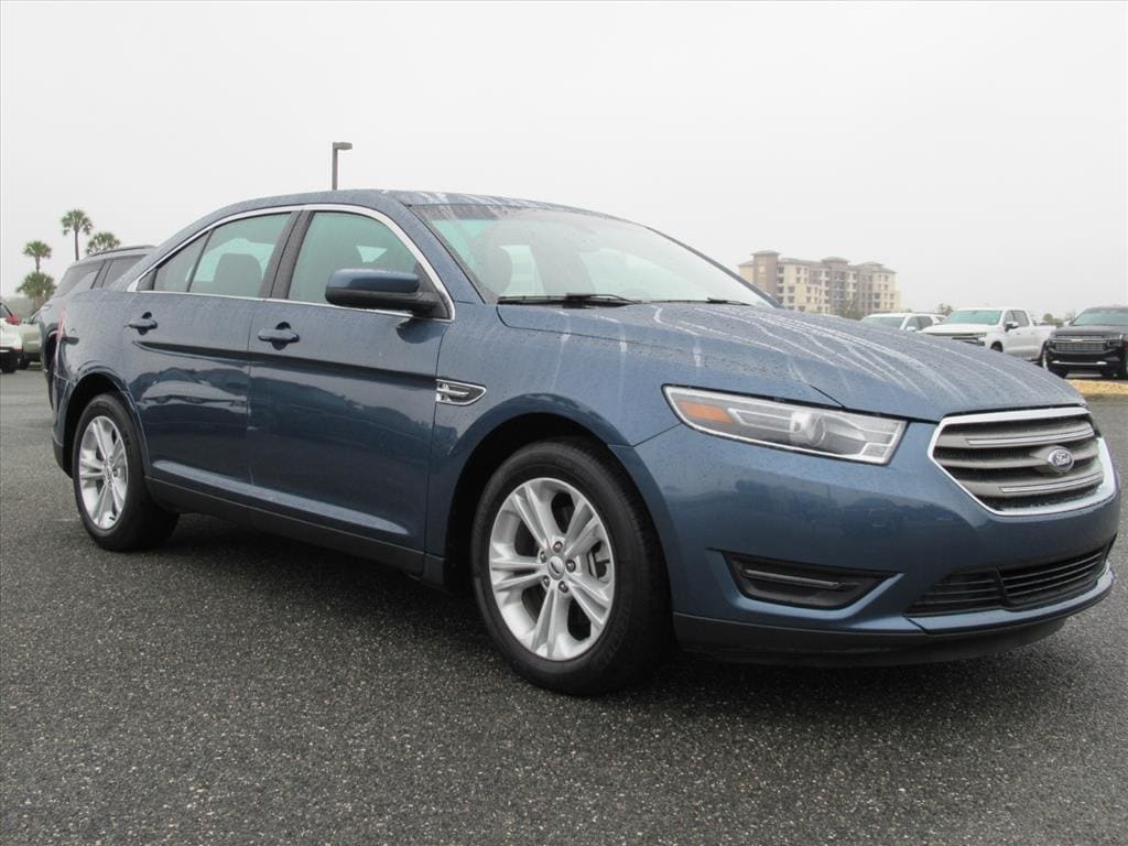 2018 Ford Taurus SEL