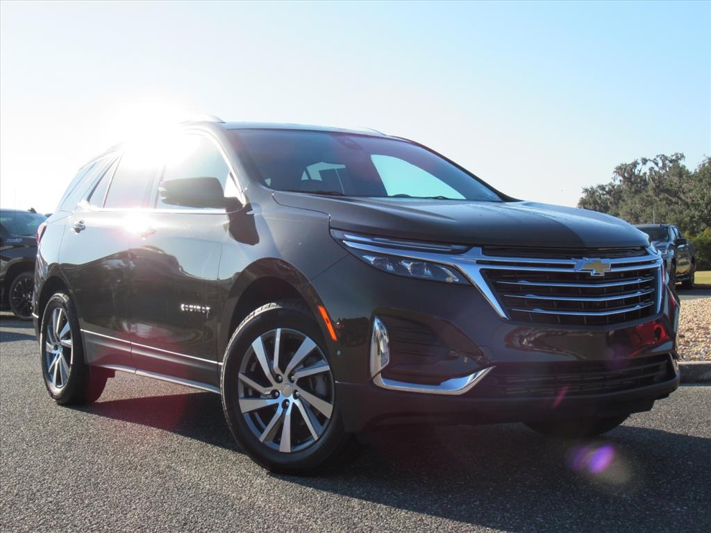 2023 Chevrolet Equinox Premier's photo