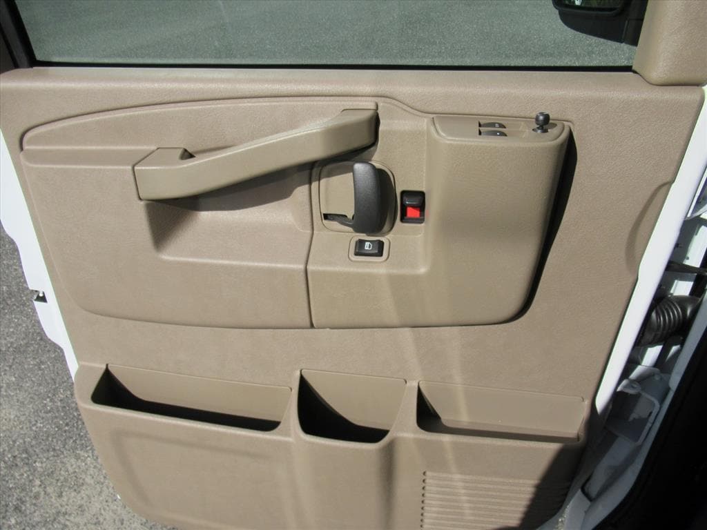 2026 Chevrolet Express Cargo Work Van - Photo 23