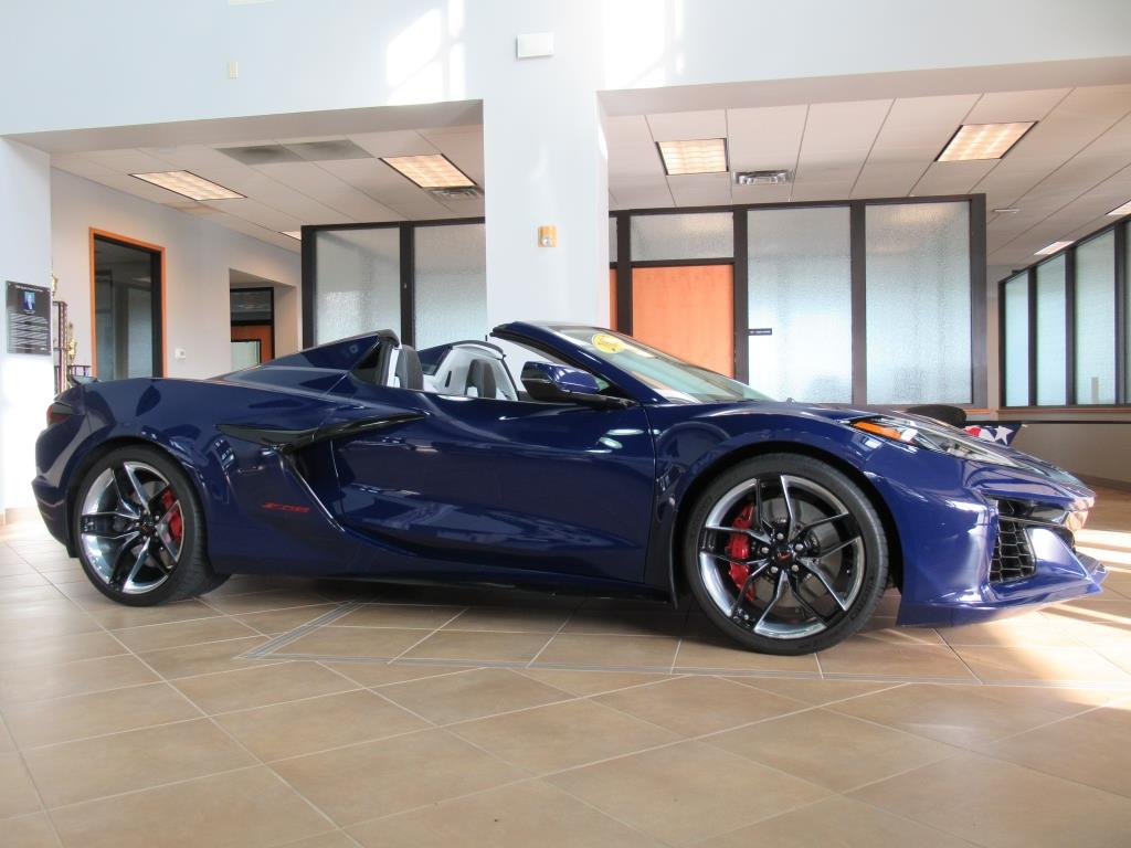 2025 Chevrolet Corvette Z06 3LZ Convertible photo 2
