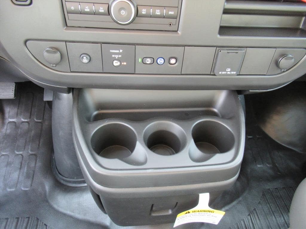 2025 Chevrolet Express Cargo Work Van - Photo 18