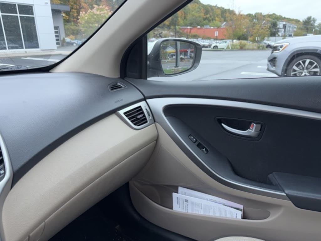 Used 2013 Hyundai Elantra GT Base w/PZEV Hatchback