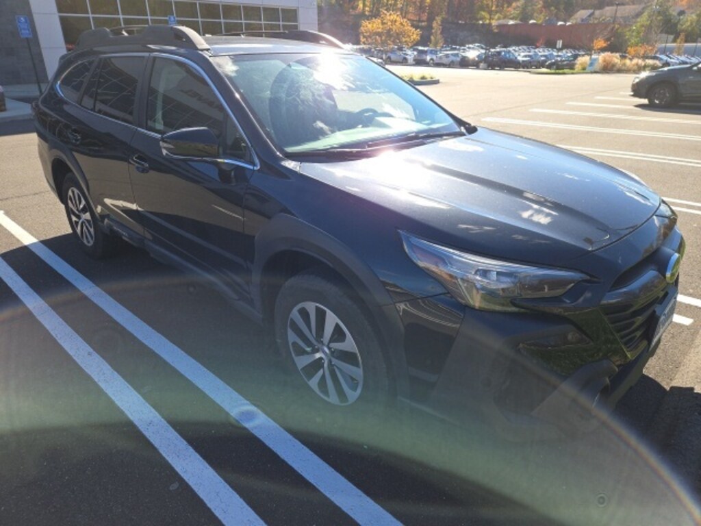 Used 2023 Subaru Outback Premium SUV
