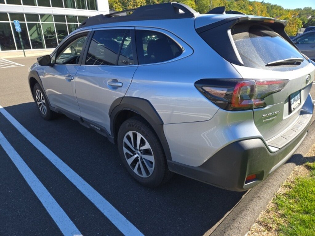 Used 2023 Subaru Outback Premium SUV