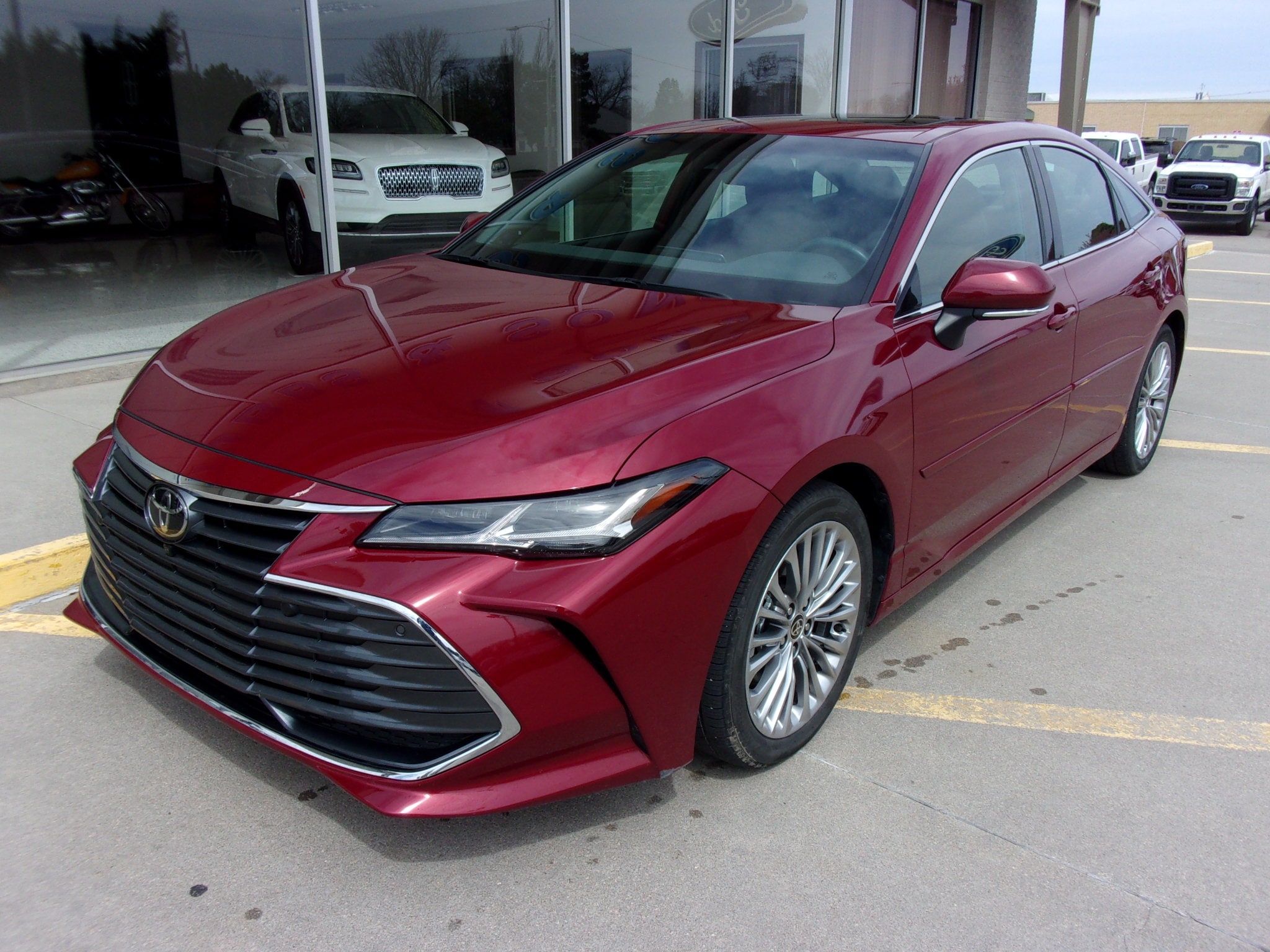 Used 2022 Toyota Avalon Limited with VIN 4T1DZ1FB1NU073878 for sale in Colby, KS