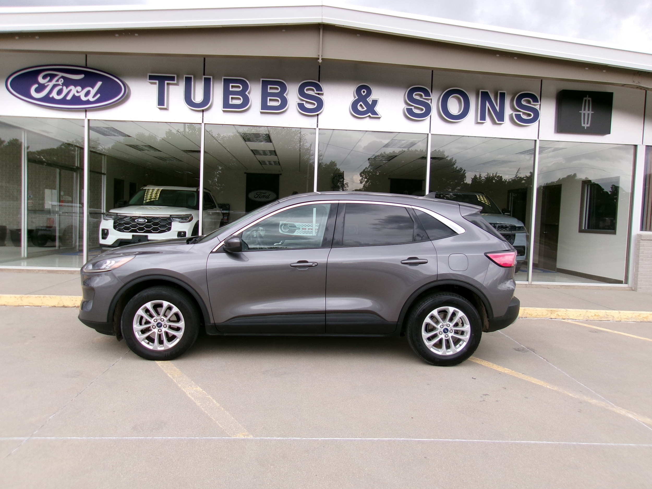 2021 Ford Escape SE AWD's photo