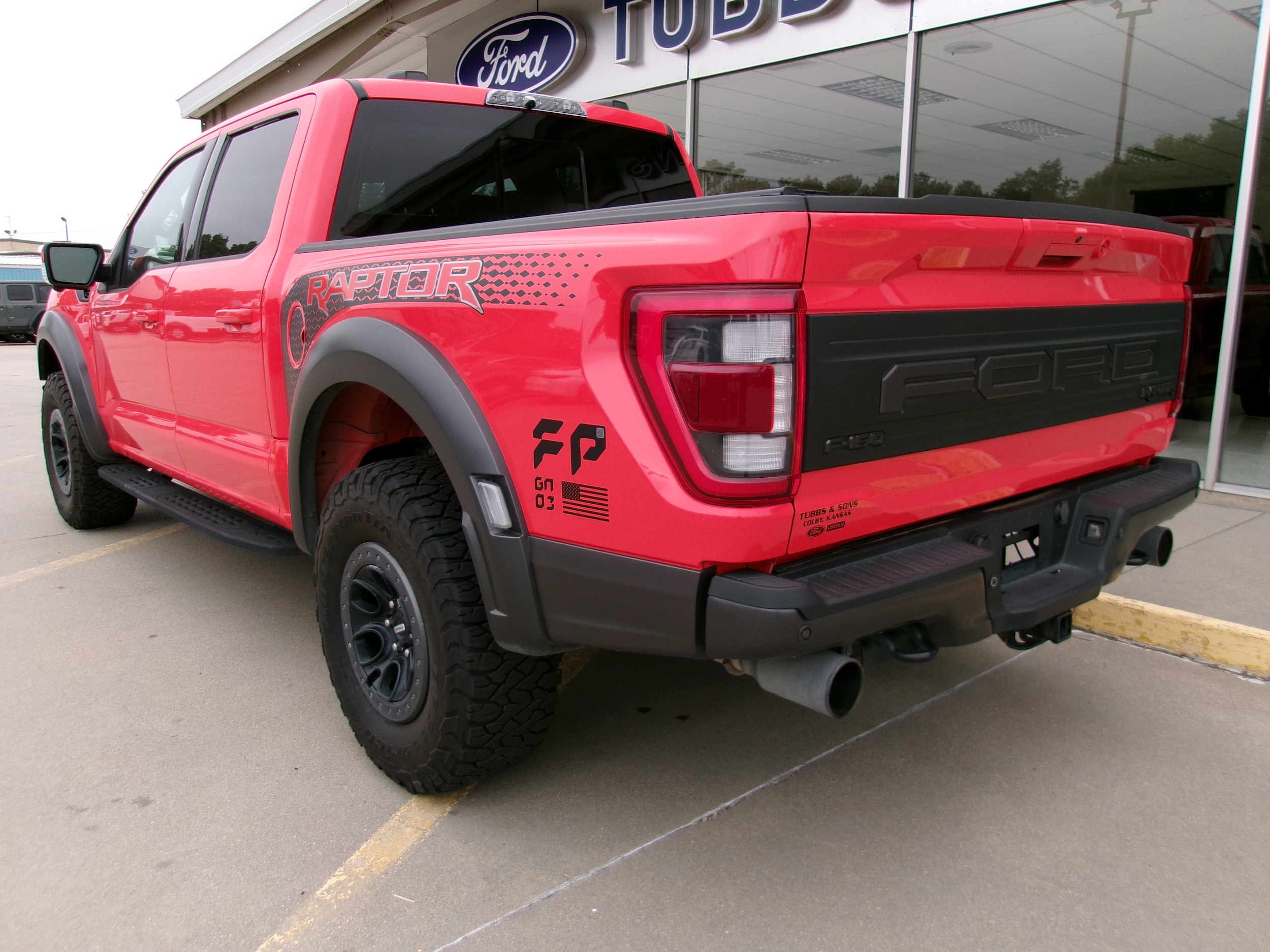 2023 Ford F-150 Raptor - Photo 7