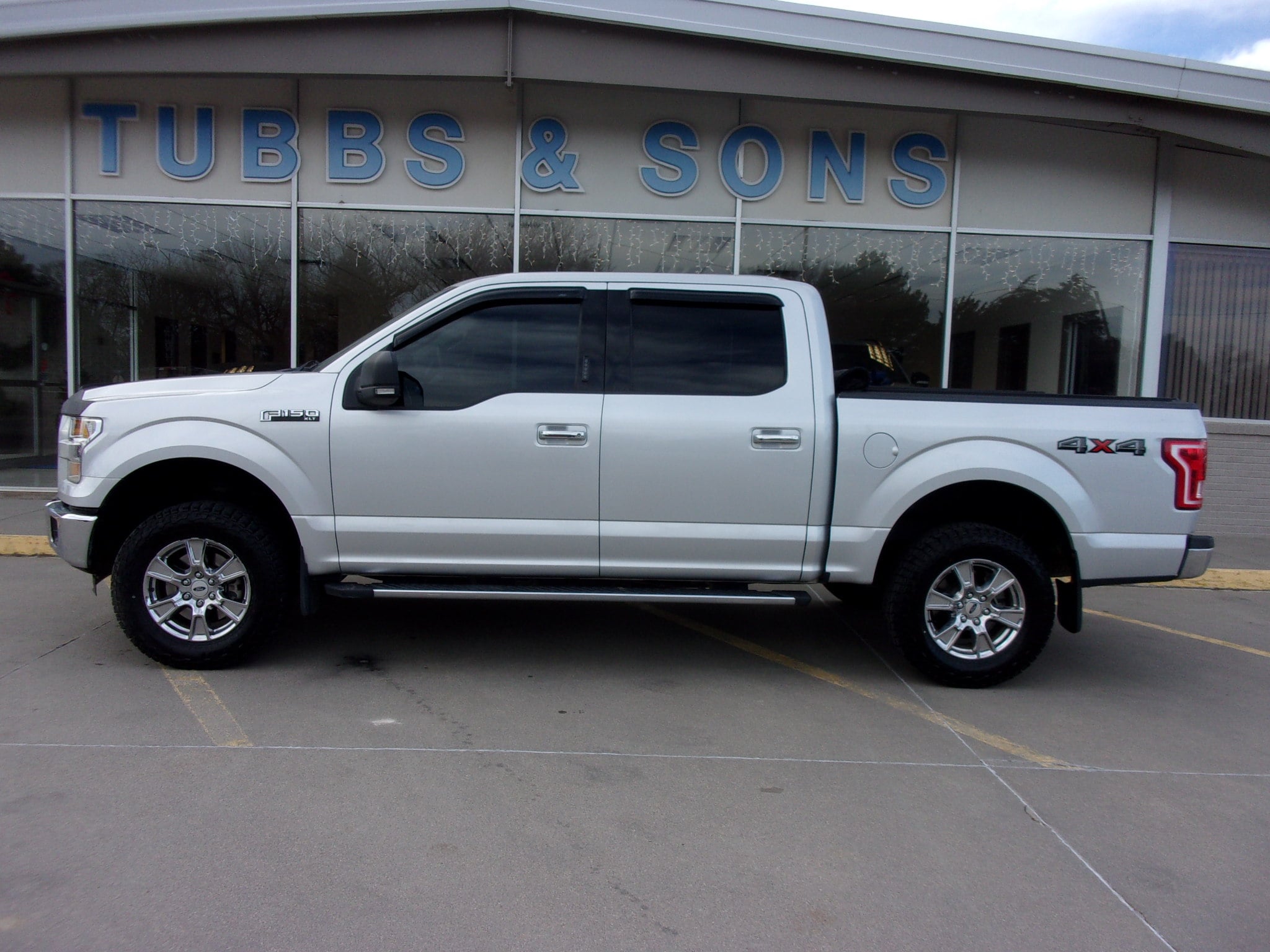 2016 Ford F-150 XLT's photo