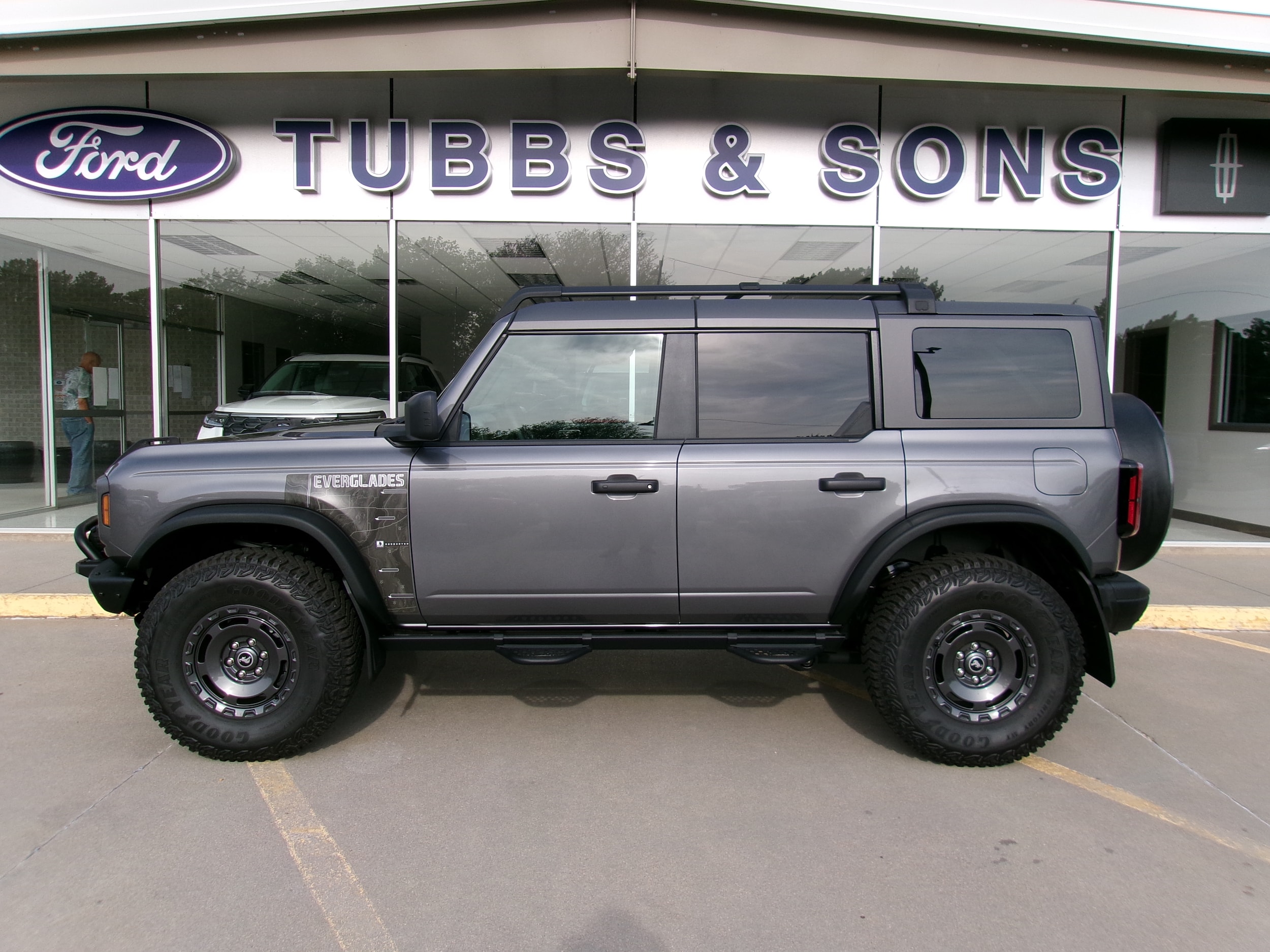 2024 Ford Bronco Everglades 4x4's photo