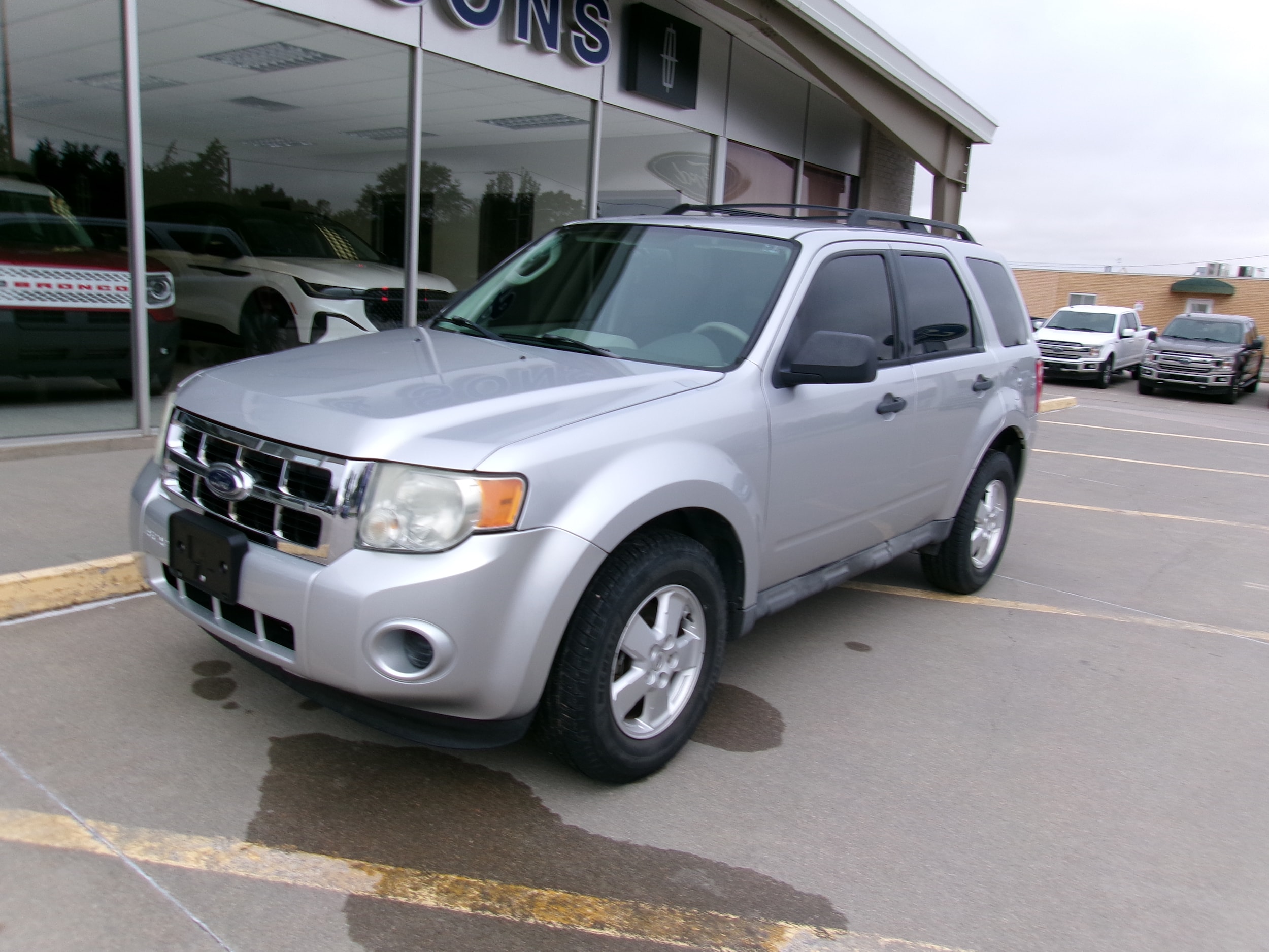 Used 2010 Ford Escape XLS with VIN 1FMCU9C75AKC90669 for sale in Colby, KS