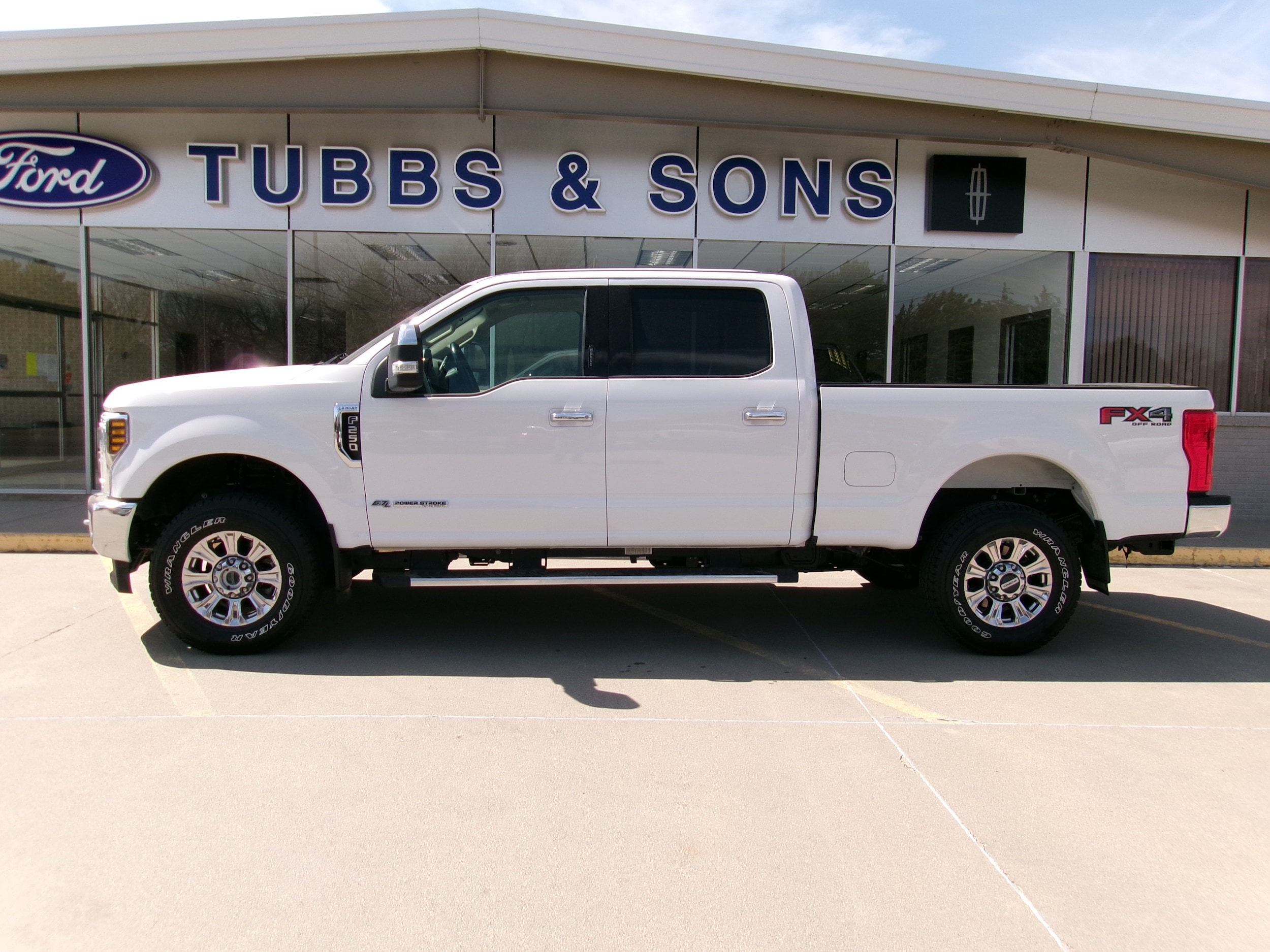 2019 Ford F-250 Lariat 4x4 Crew Cab 6-3/4' Box's photo