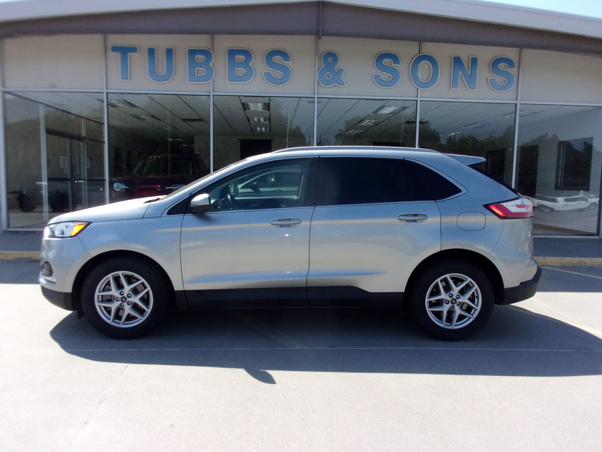 2021 Ford Edge