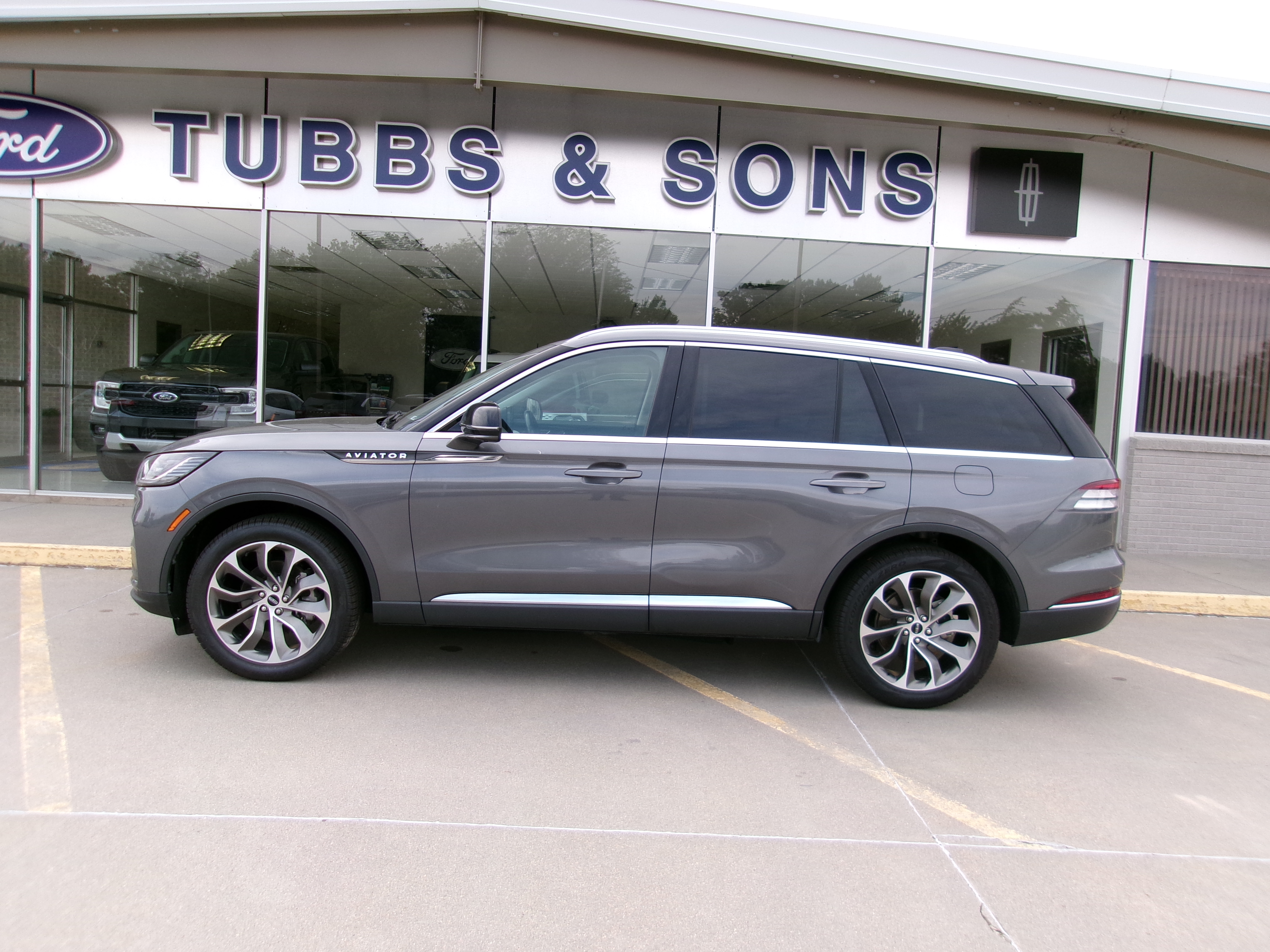  Lincoln Aviator