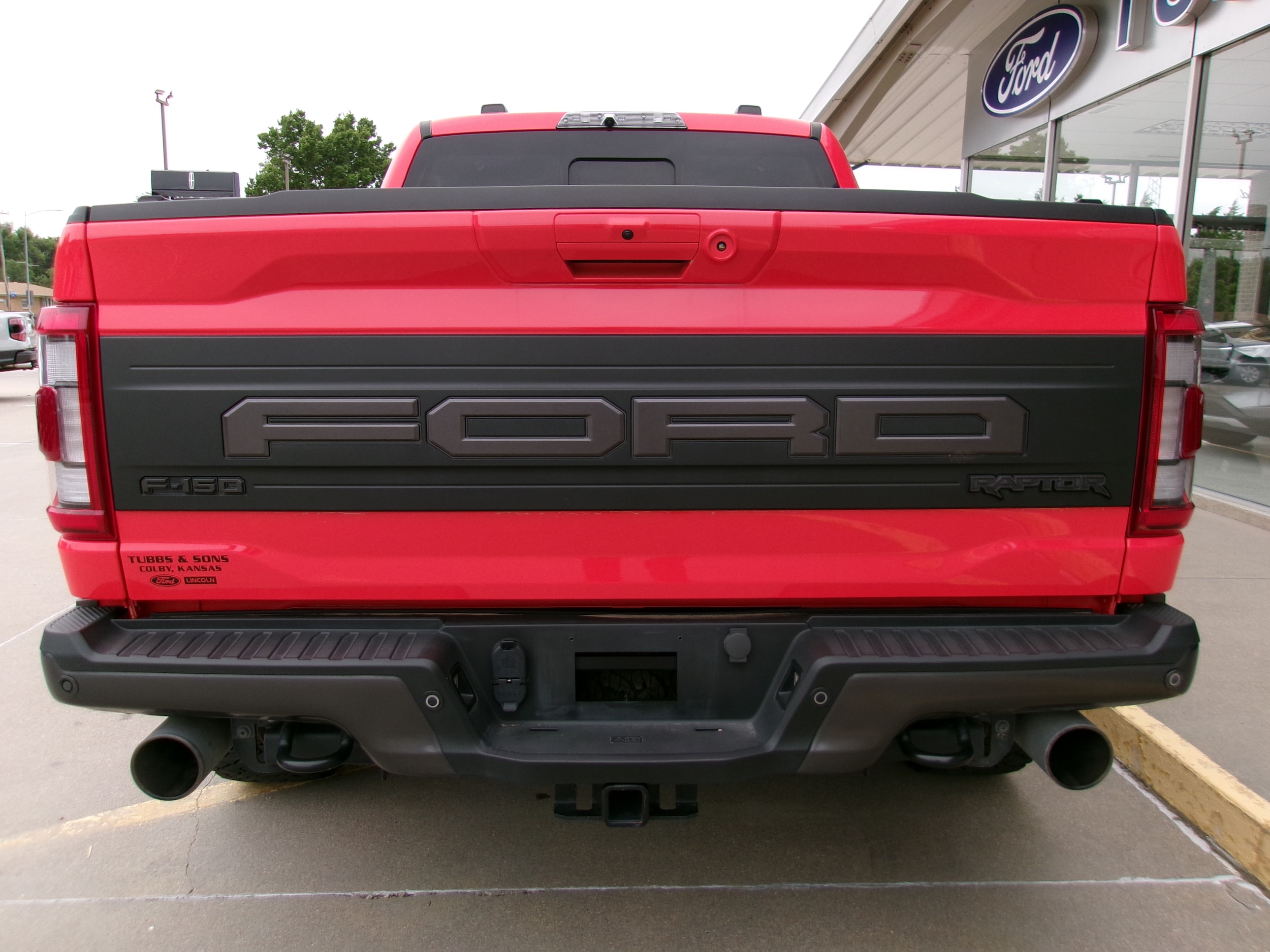 2023 Ford F-150 Raptor - Photo 6