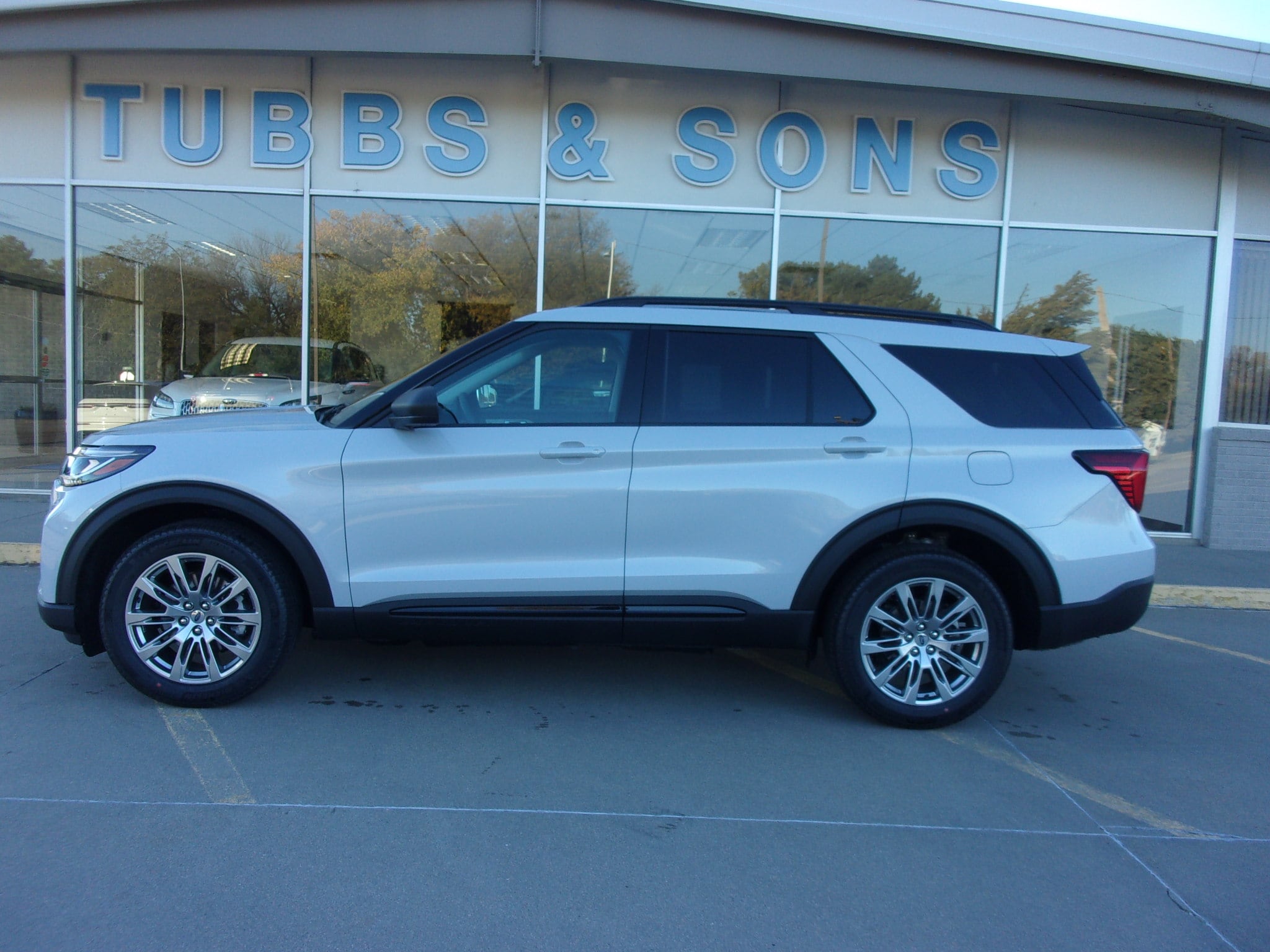 2026 Ford Explorer Active's photo