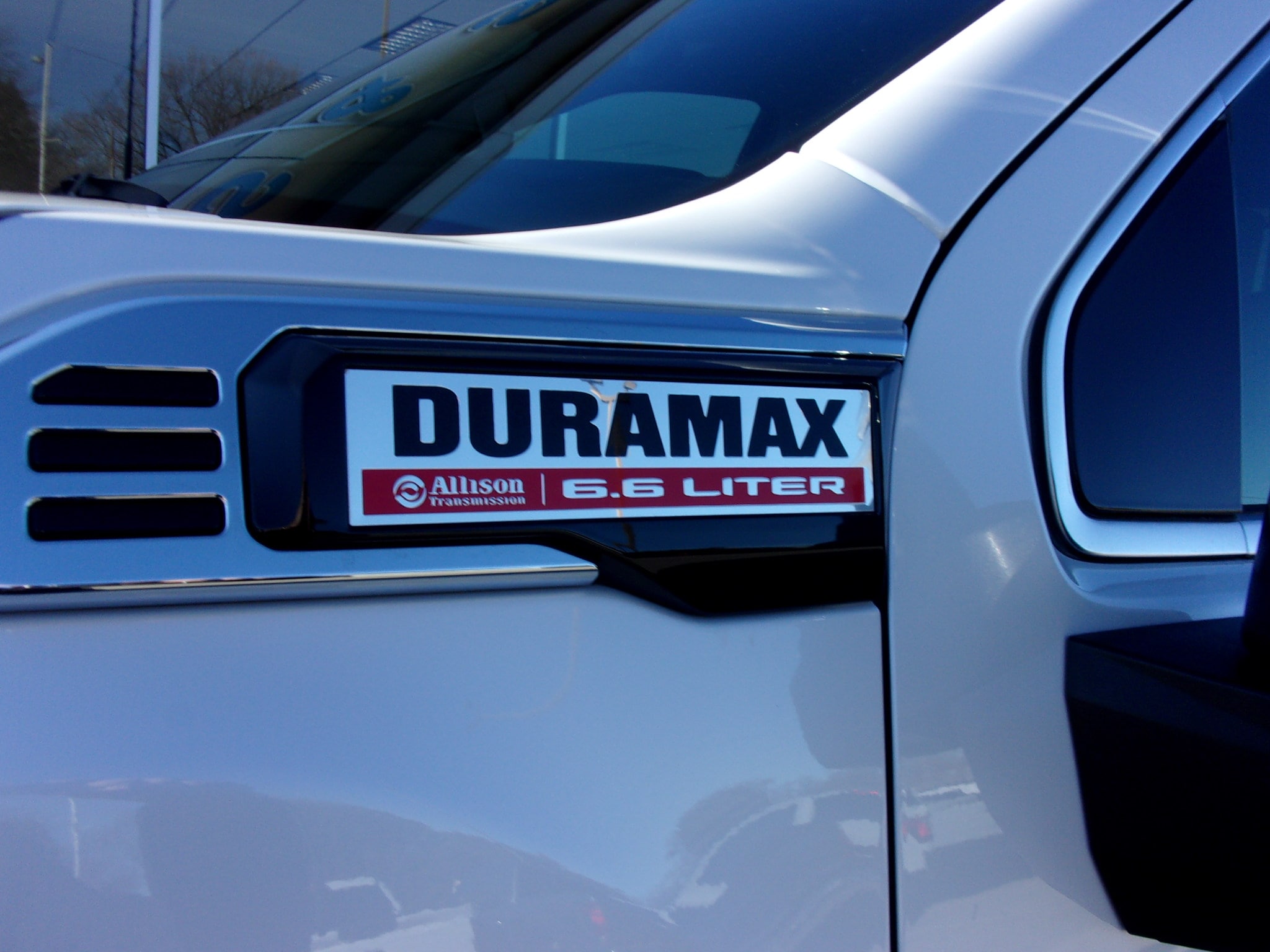 Used 2024 GMC Sierra 2500HD Denali with VIN 1GT49REY3RF144663 for sale in Colby, KS