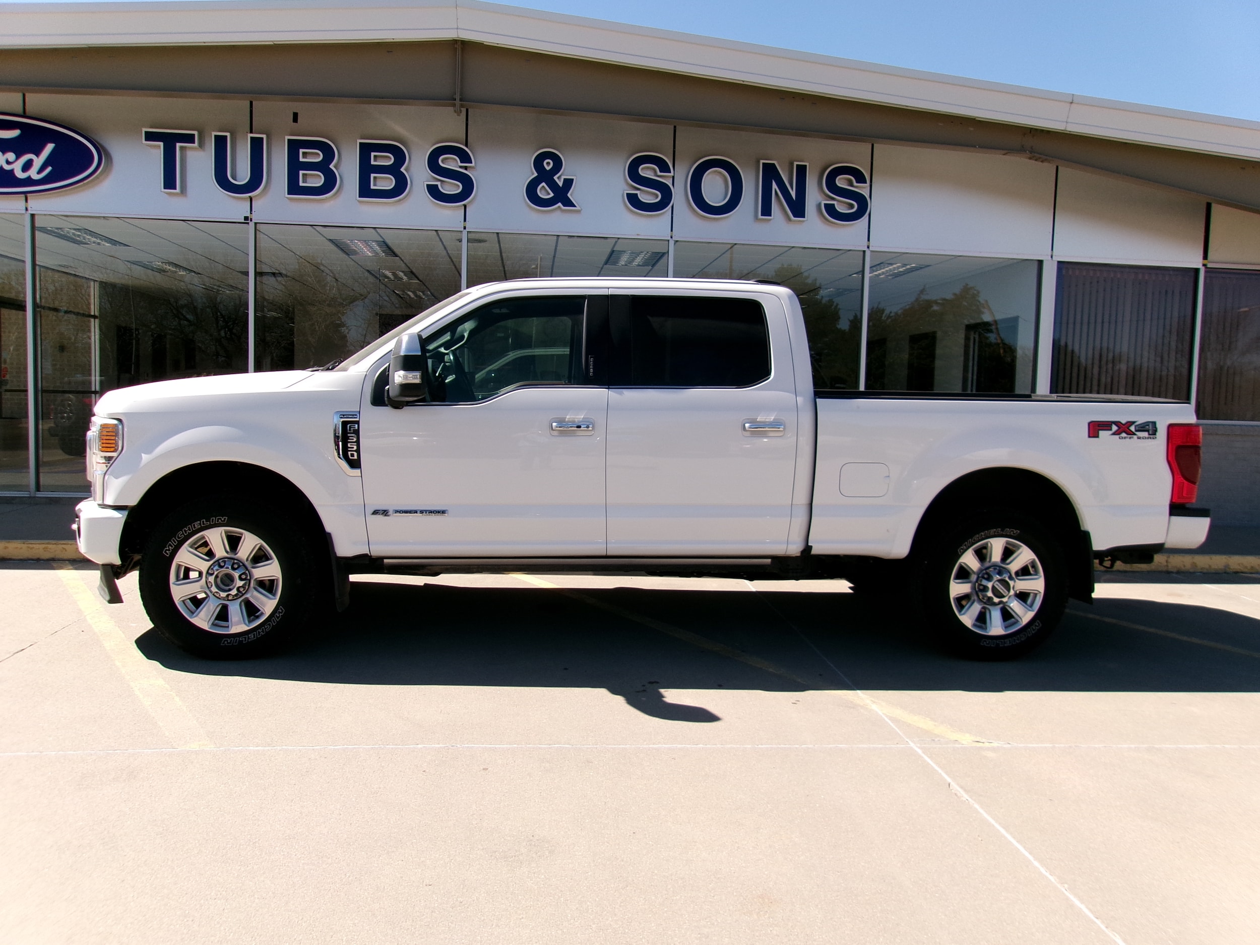 2022 Ford F-350 Platinum 4x4 Crew Cab 6-1/2' Box SRW's photo