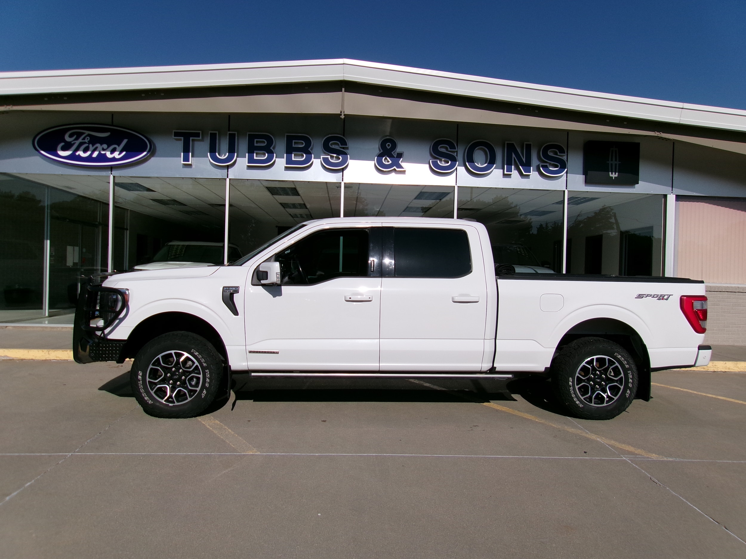 2021 Ford F-150 Lariat 4x4 SuperCrew 5-1/2 Box's photo