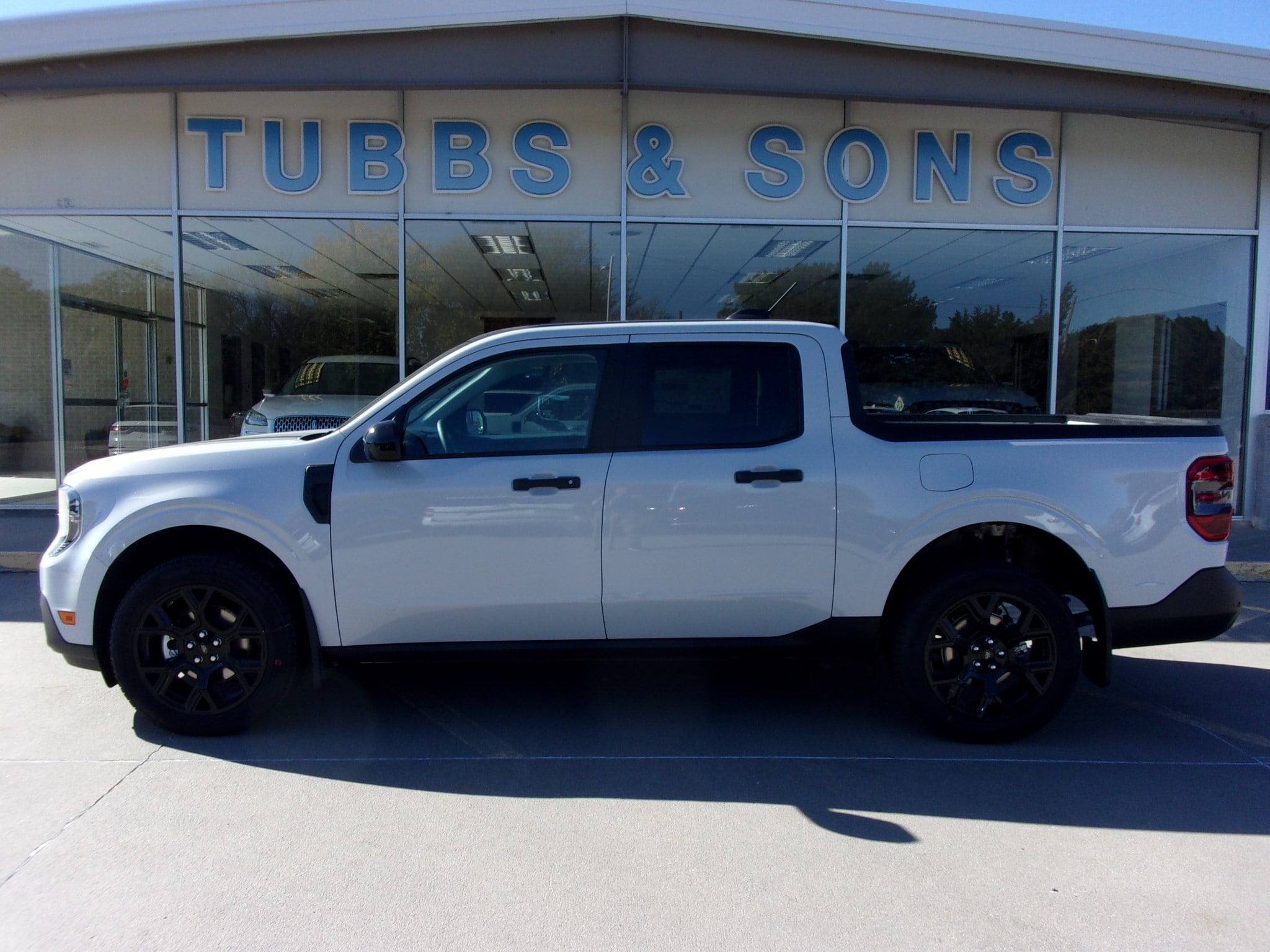 2025 Ford Maverick XLT's photo