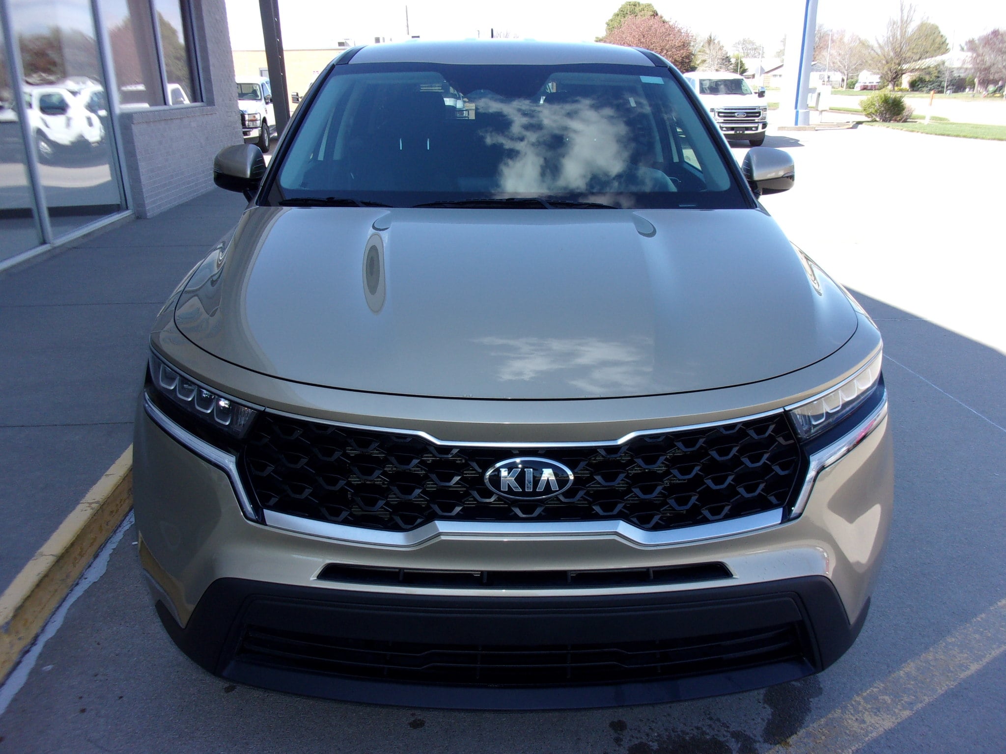 Used 2021 Kia Sorento LX with VIN 5XYRGDLC8MG030637 for sale in Colby, KS