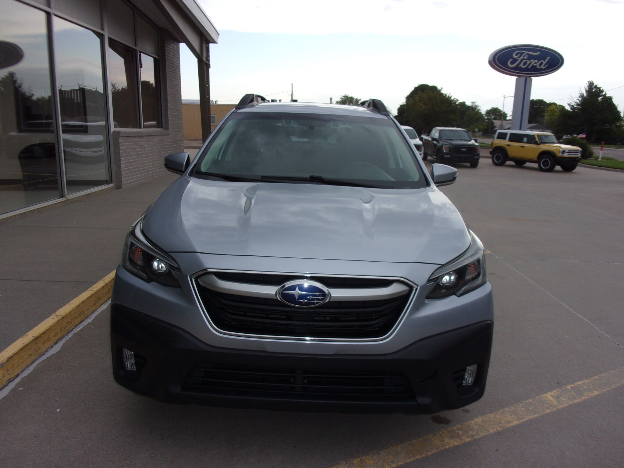 Used 2021 Subaru Outback Premium with VIN 4S4BTAFC0M3126009 for sale in Colby, KS