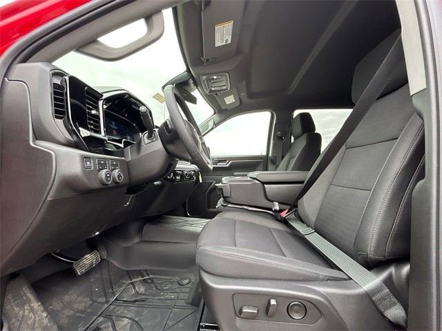 2025 Chevrolet Silverado 1500 LT - Photo 11