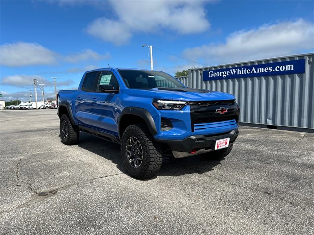 2025 Chevrolet Colorado ZR2 photo 2