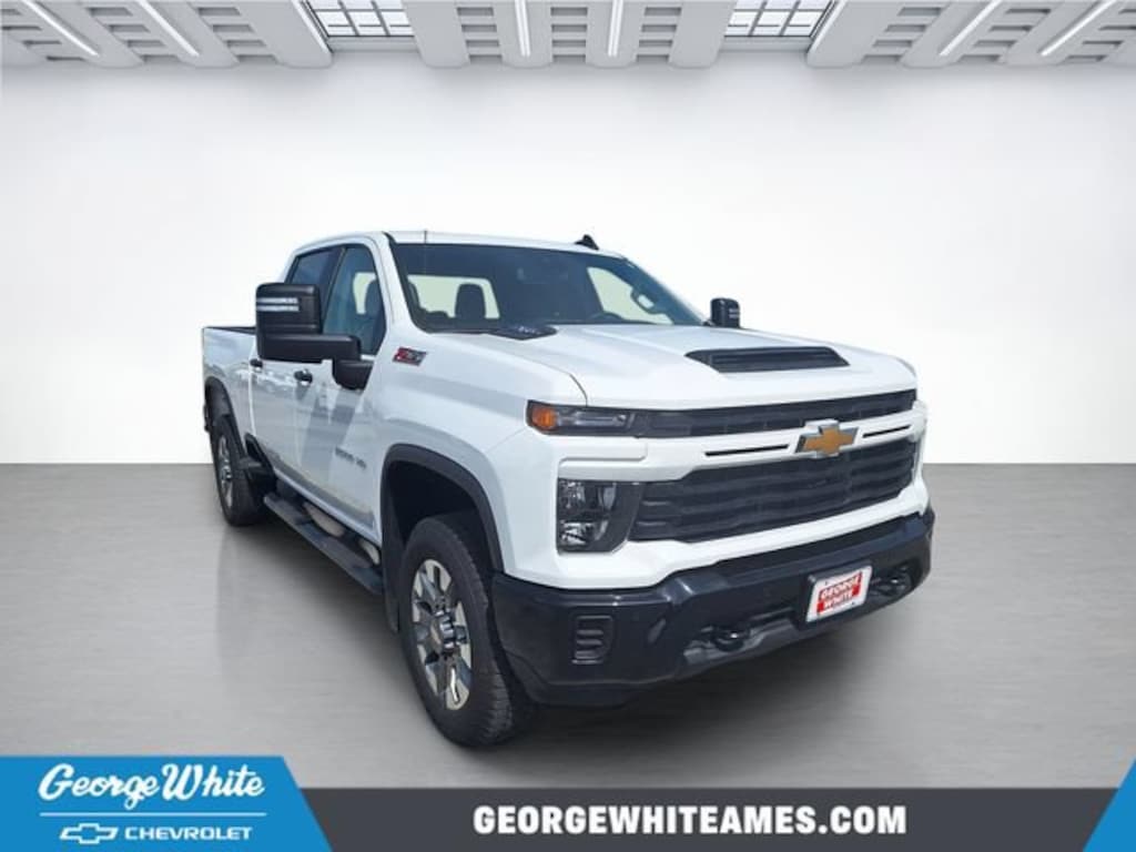 Used 2025 Chevrolet Silverado 2500 HD Custom Truck