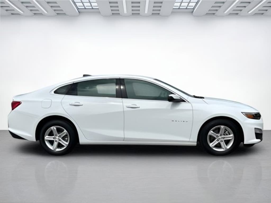 Used 2023 Chevrolet Malibu FL Car