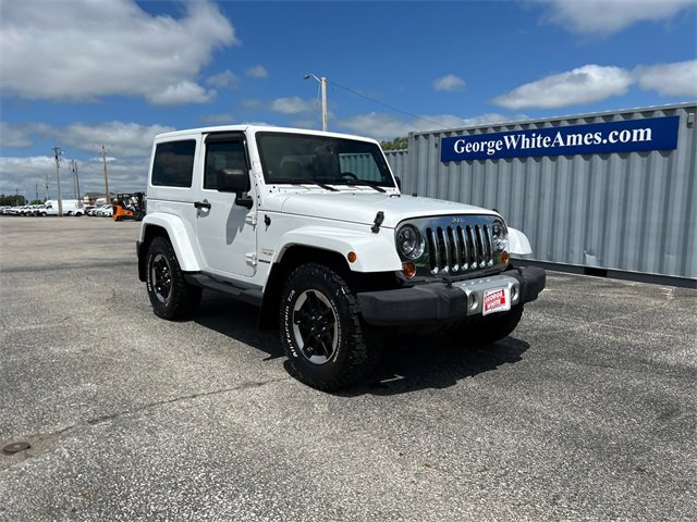 2013 Jeep Wrangler Sahara photo 2