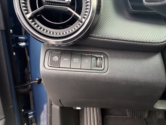 2027 Chevrolet Equinox LT - Photo 21