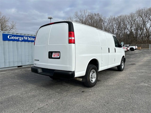 2023 Chevrolet Express Cargo 2500 photo 4