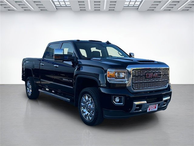 2019 Gmc Sierra 2500 HD Denali photo 2